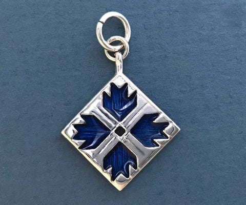 Bears Paw Quilt Charm - Enameled Sterling Silver